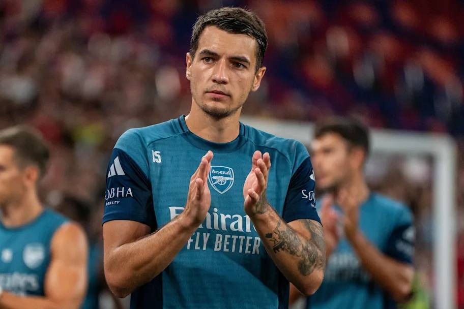 阿森纳后防动向更新,基维奥尔去留未定,已开始接触雷恩新星雅凯