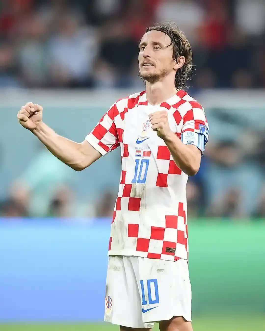 不出成绩出巨星！热刺历史五大球星排名，孙兴慜仅排第5