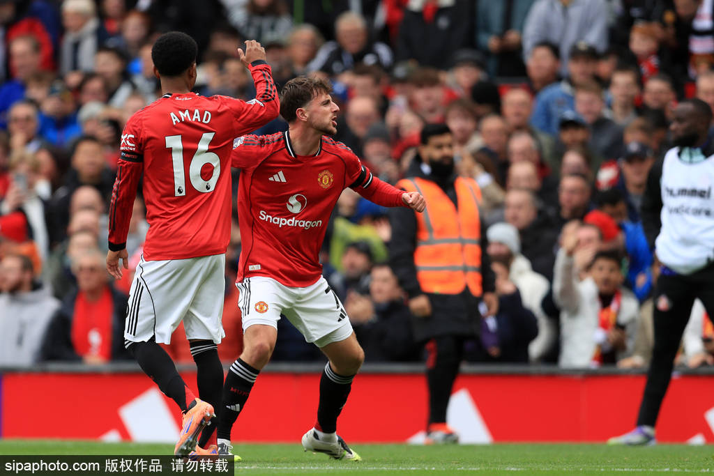 英超-芒特进球赛斯科连场破门 阿莫林50场曼联2-0黑猫